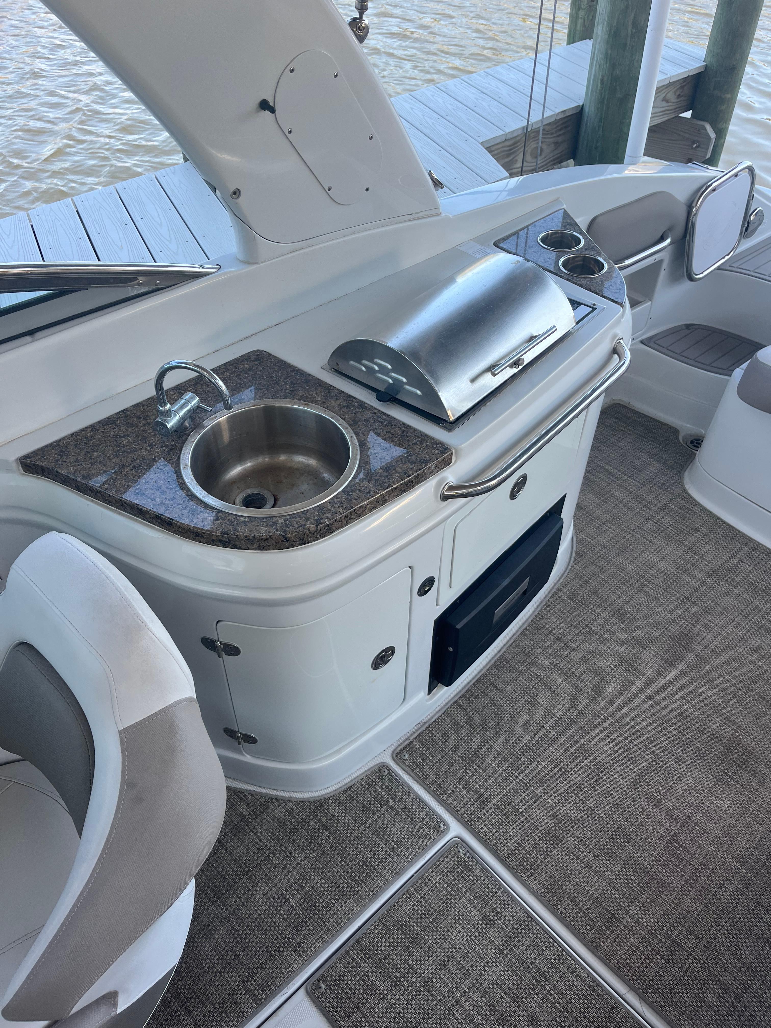2020-crownline-280-xss-power-9790863-20250512112444616-1_XLARGE