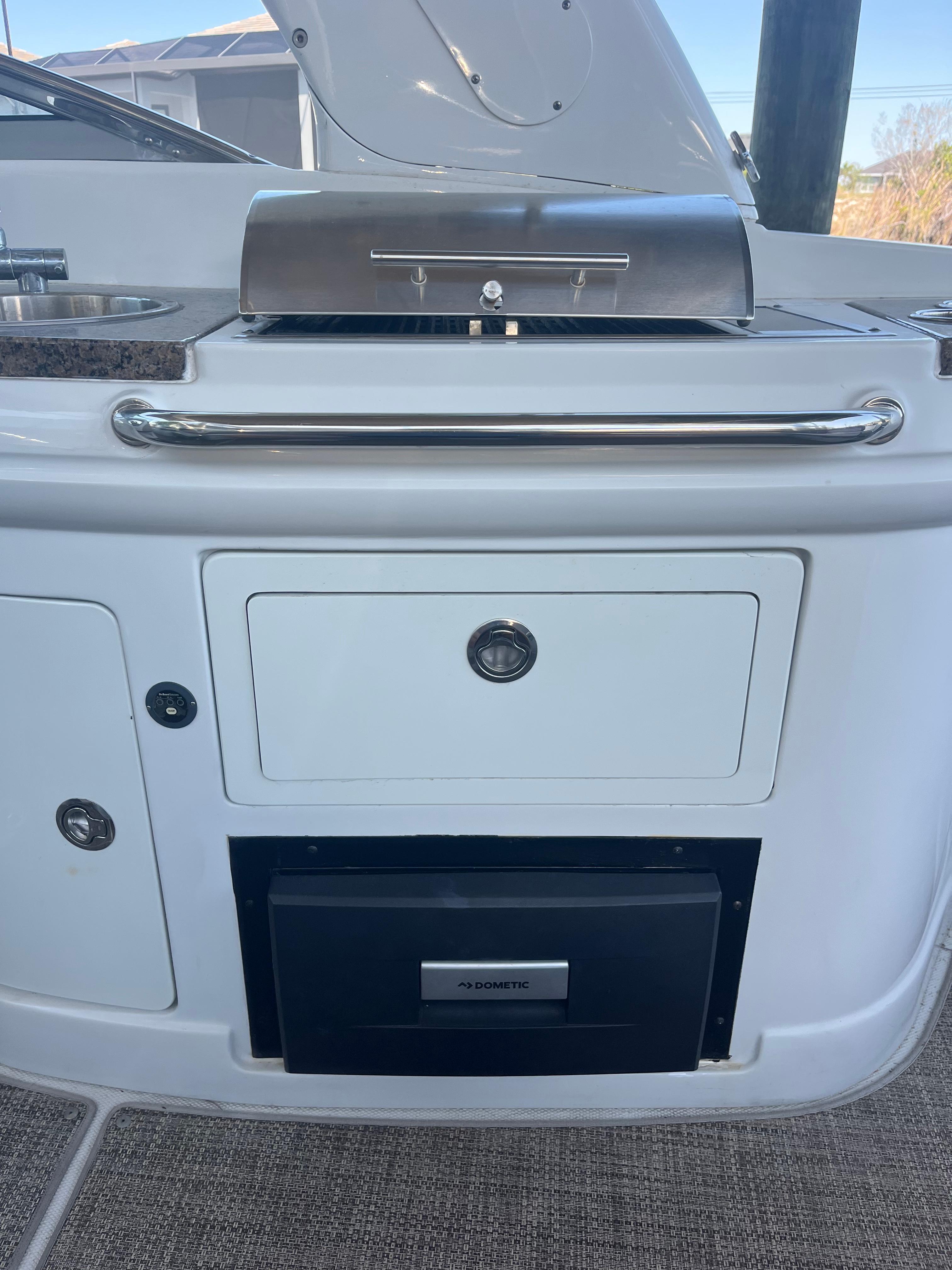 2020-crownline-280-xss-power-9790863-20250512112450249-1_XLARGE