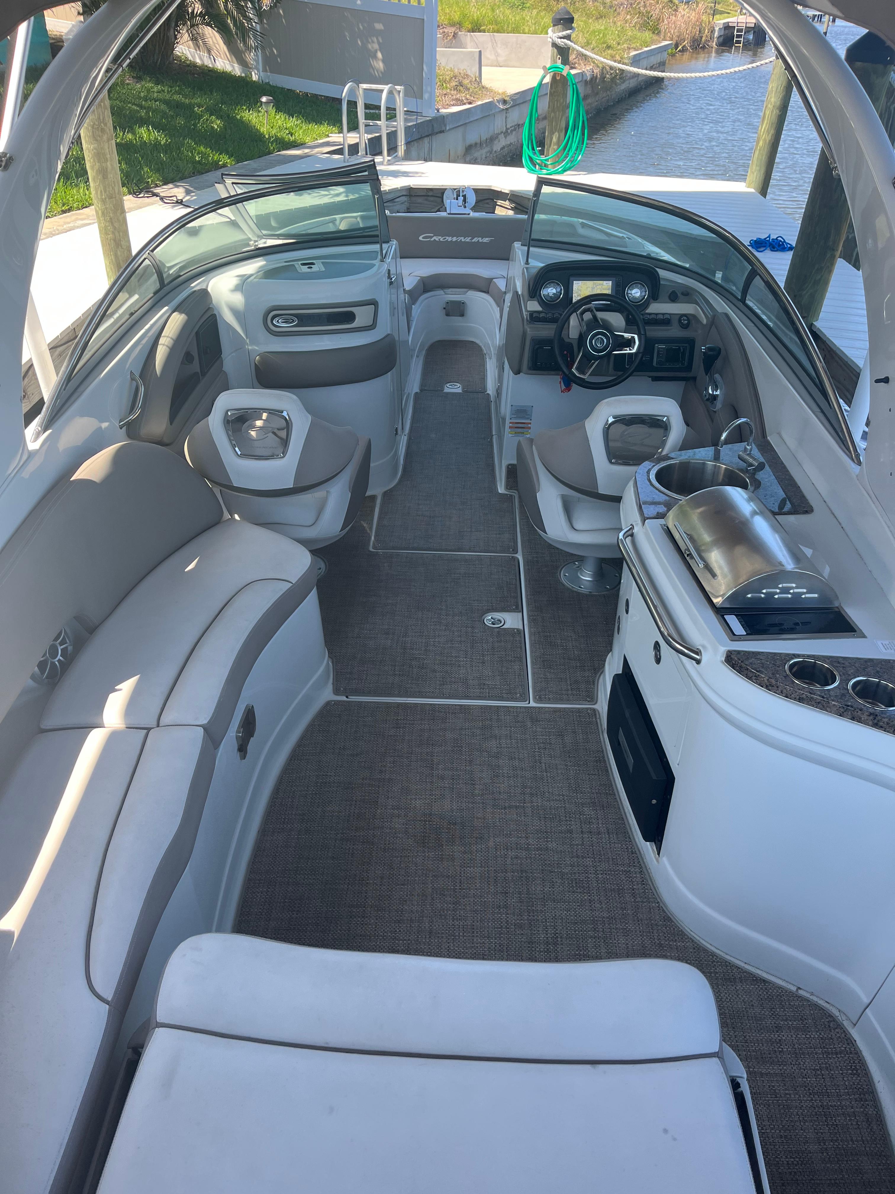 2020-crownline-280-xss-power-9790863-20250512112516883-1_XLARGE