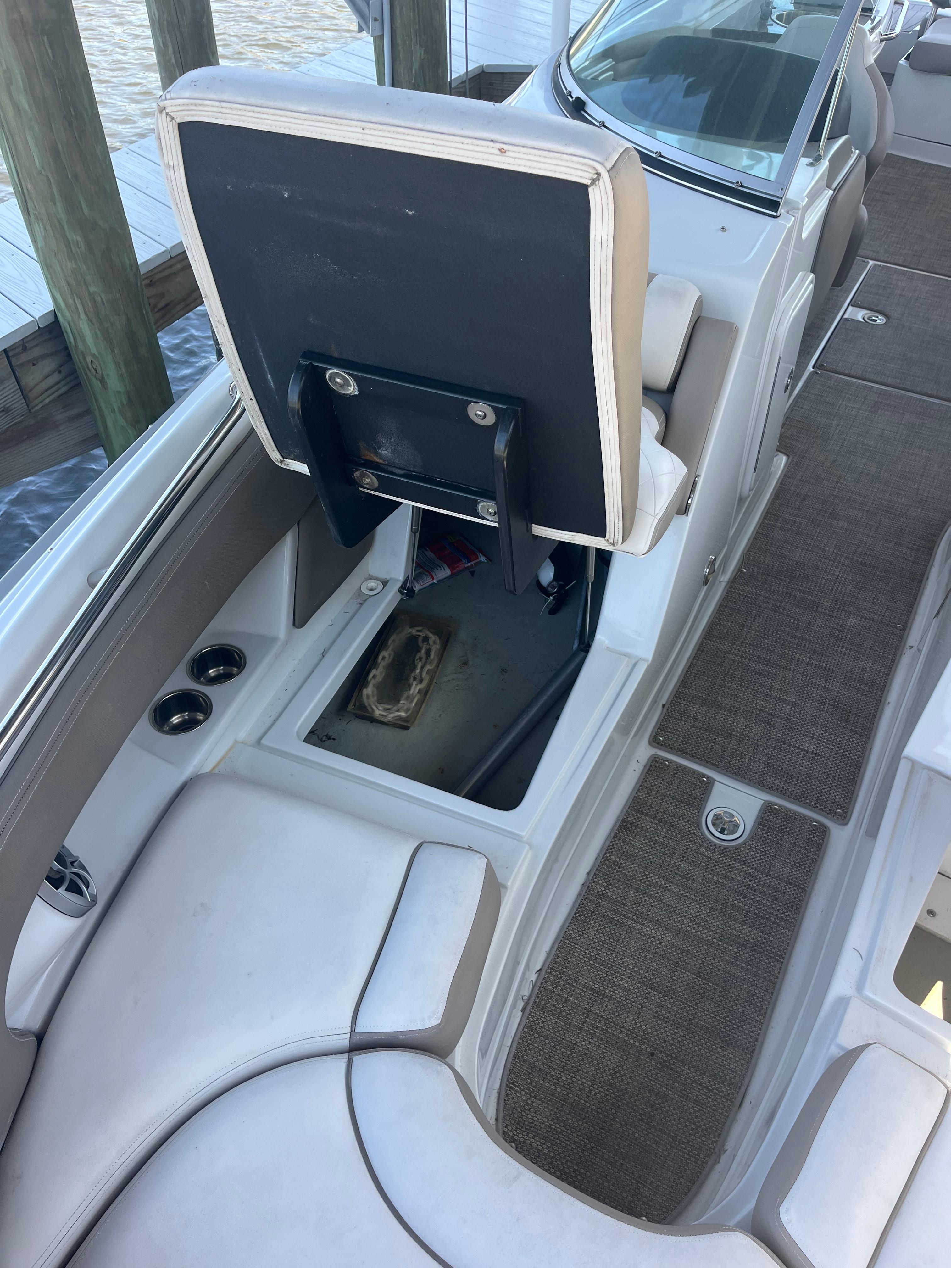 2020-crownline-280-xss-power-9790863-20250512112541604-1_XLARGE