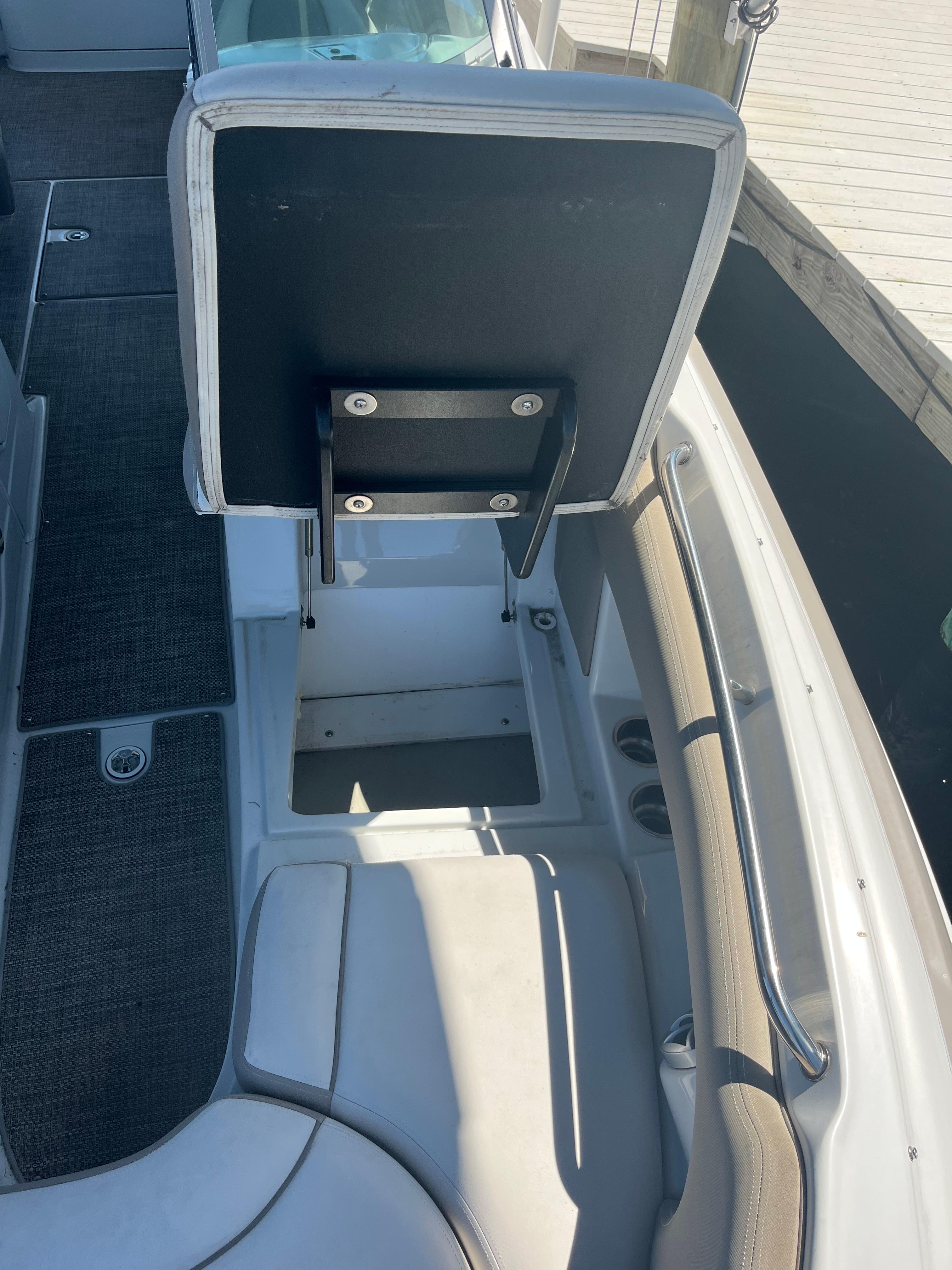 2020-crownline-280-xss-power-9790863-20250512112546931-1_XLARGE
