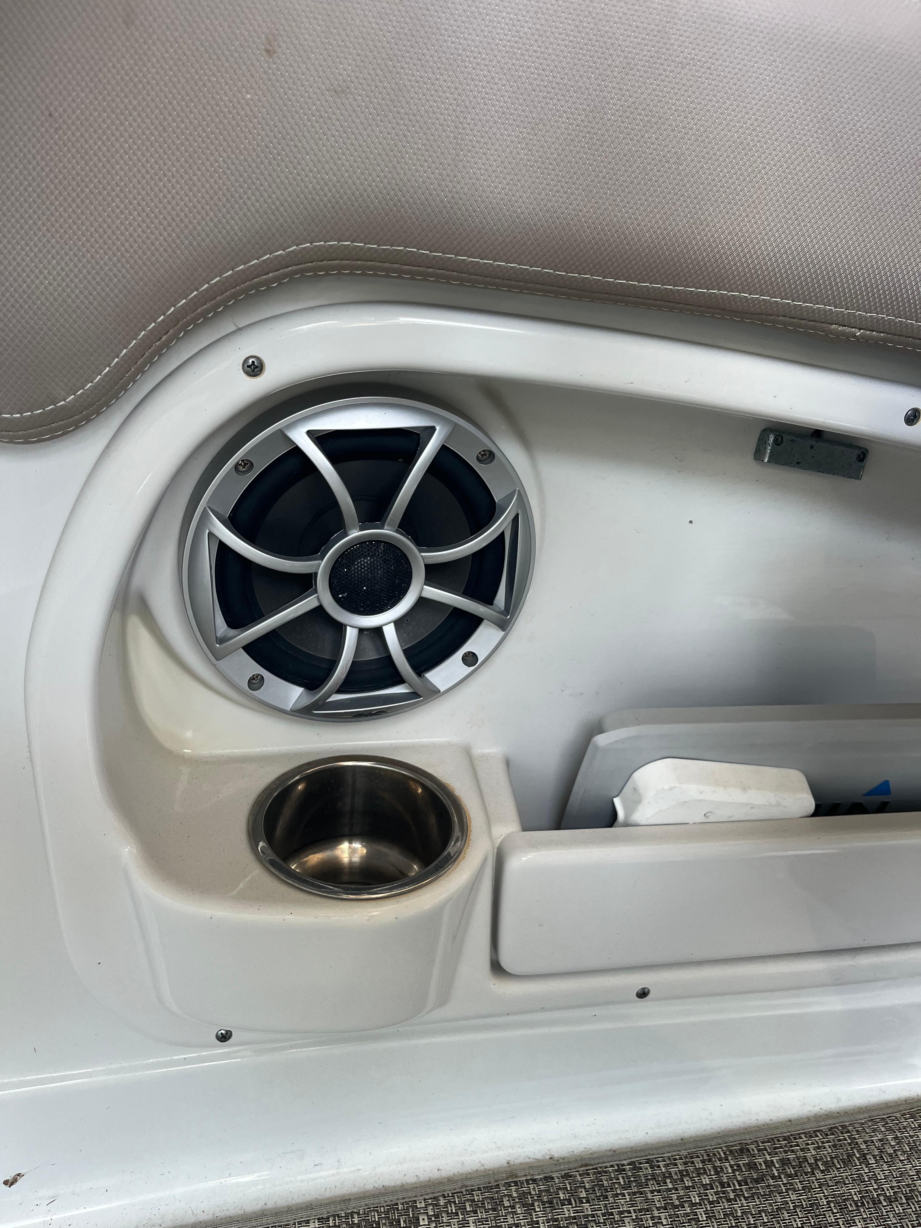 2020-crownline-280-xss-power-9790863-20250512112650340-1_XLARGE
