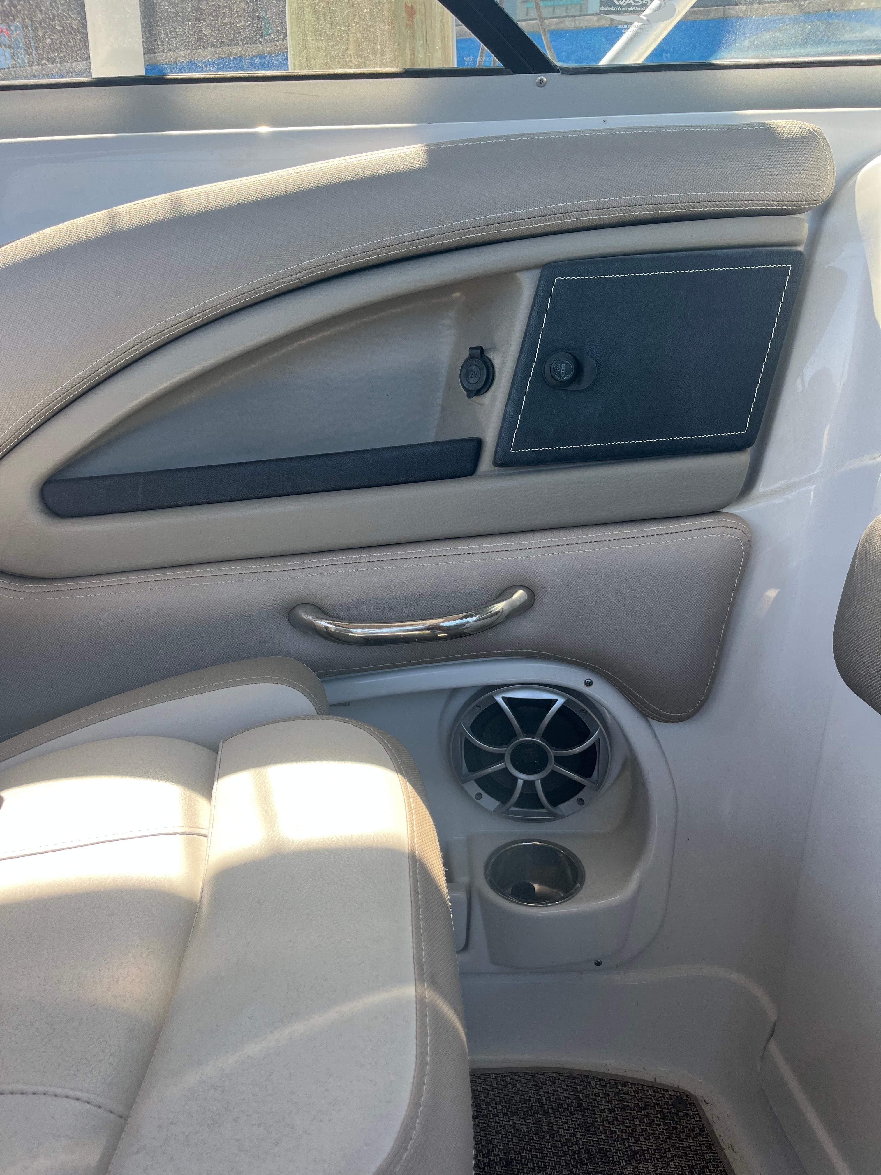 2020-crownline-280-xss-power-9790863-20250512112657213-1_XLARGE