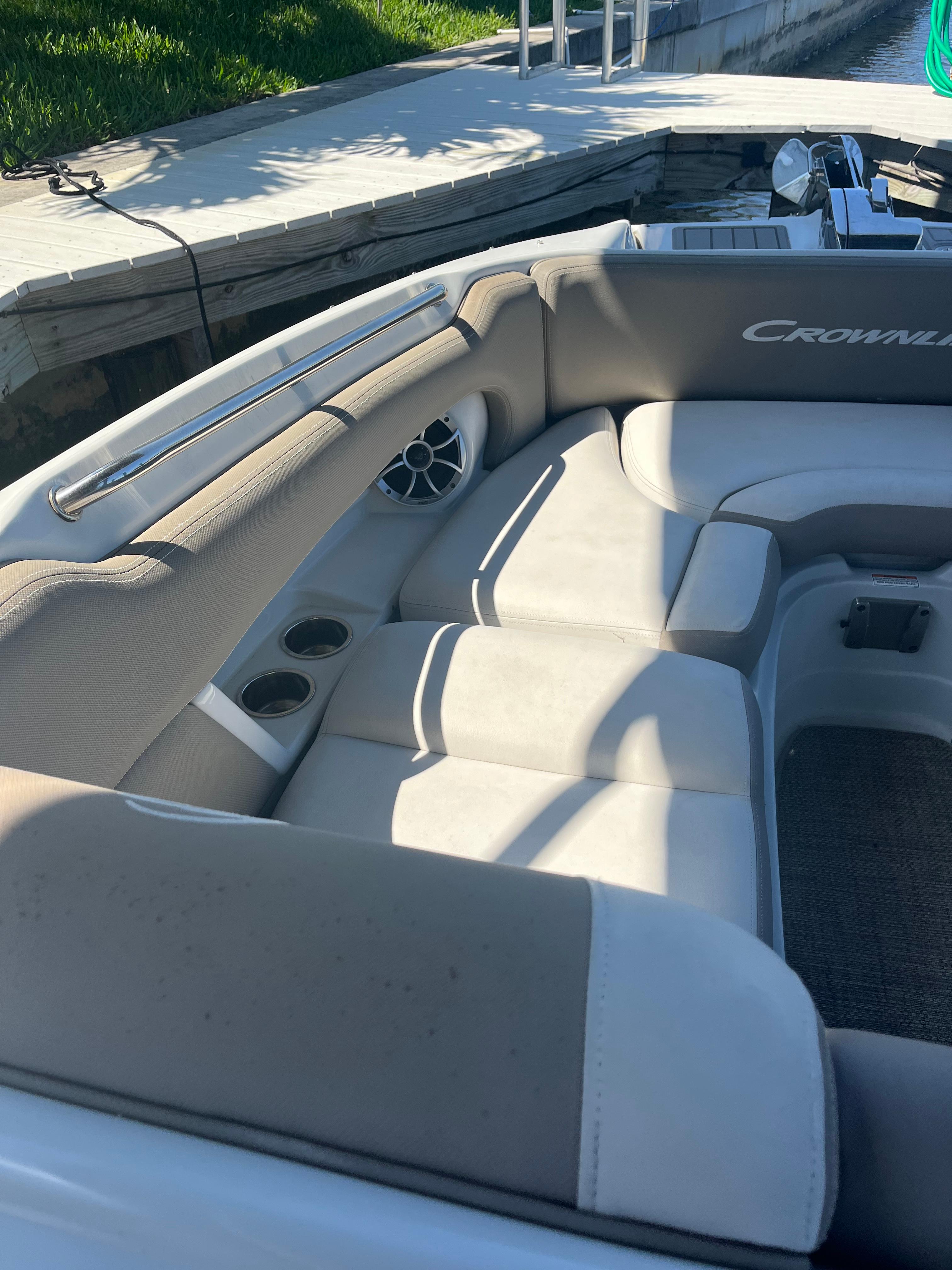 2020-crownline-280-xss-power-9790863-20250512112702677-1_XLARGE