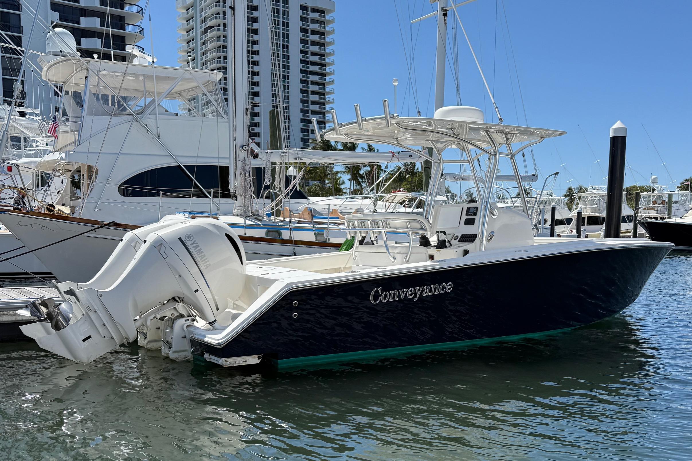 Jupiter 26 CONVEYANCE - Starboard Profile At Dock
