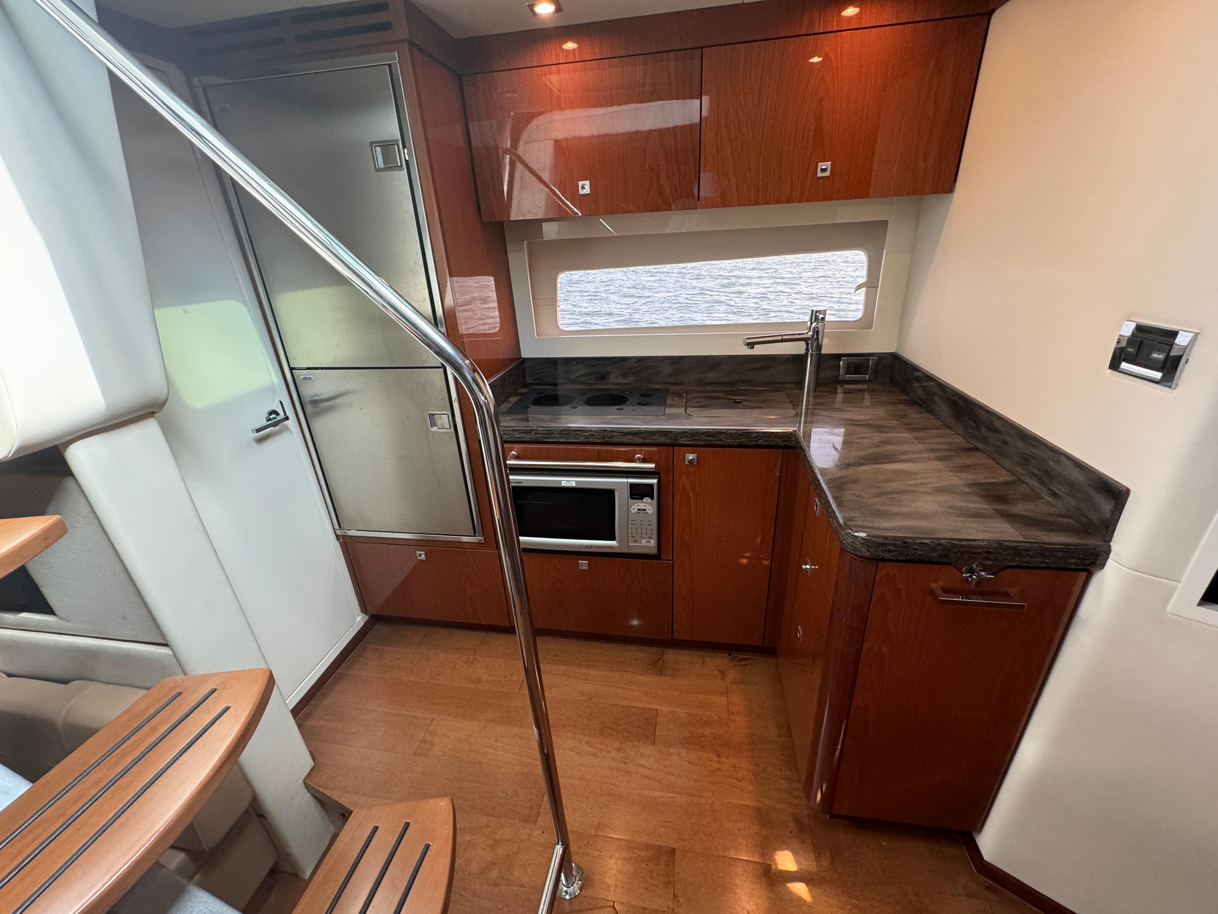 2013 Sea Ray 410 Sundancer