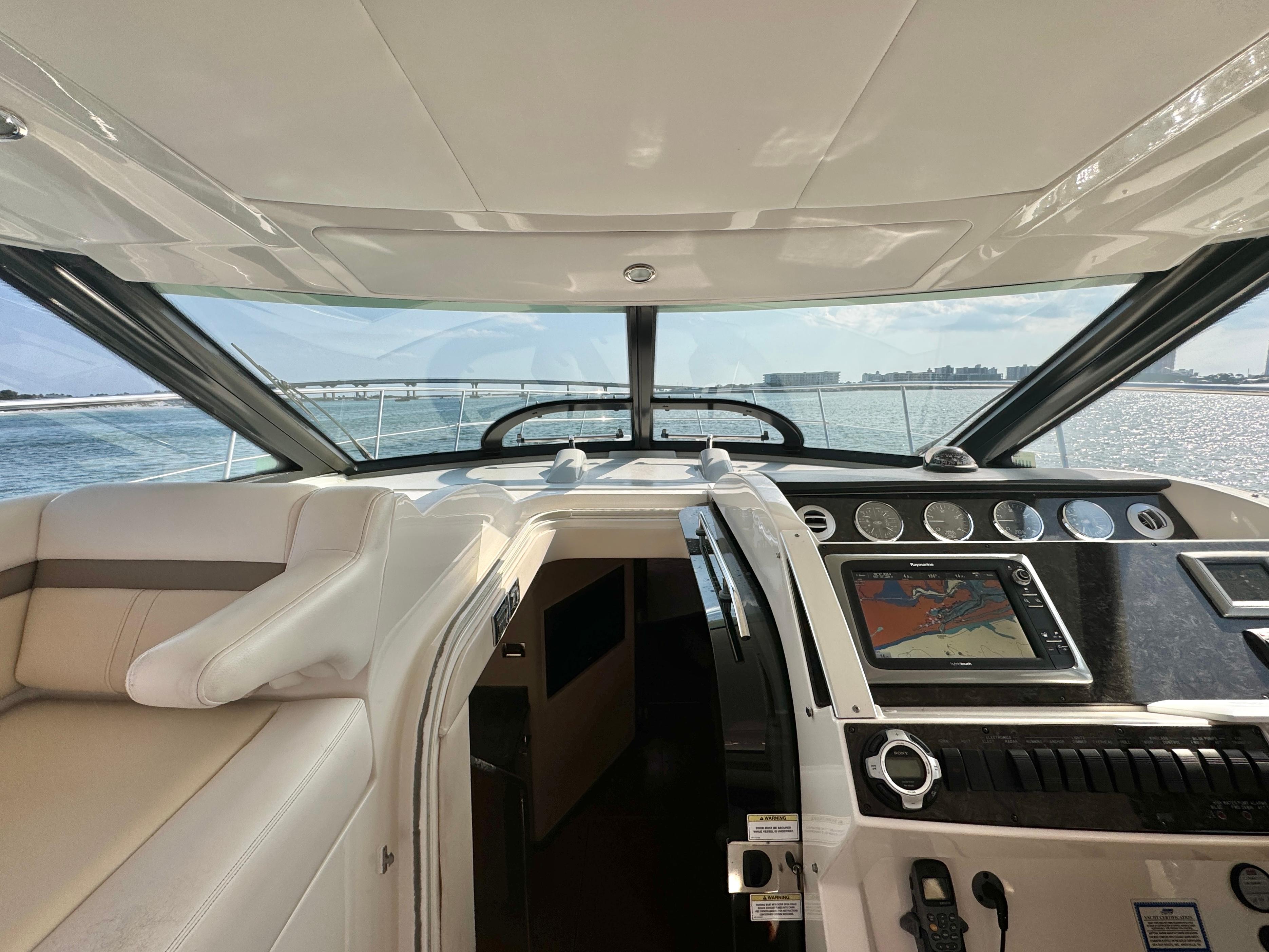 2013 Sea Ray 410 Sundancer