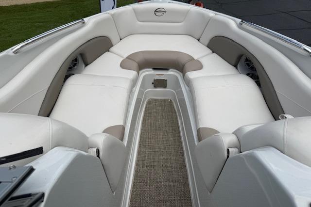 2018-crownline-255-ss-power-9920868-20250823114448494-4