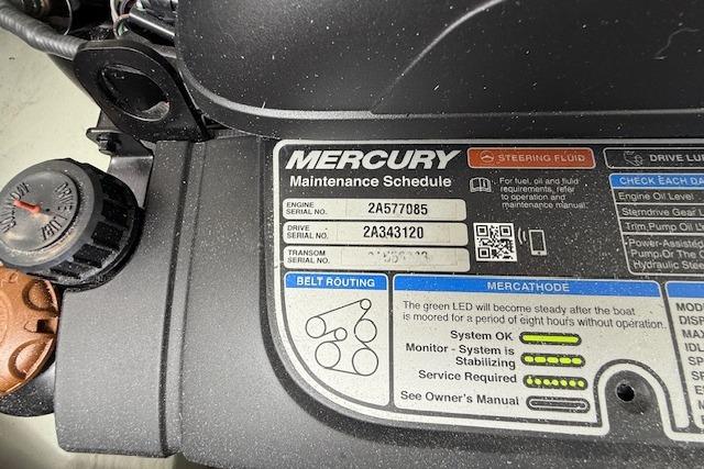 2018-crownline-255-ss-power-9920868-20250823114452569-3