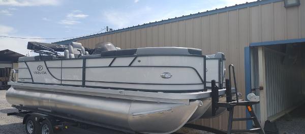 2021 Veranda boat for sale, model of the boat is VR22RC Deluxe Tri-Toon Package & Image # 1 of 34