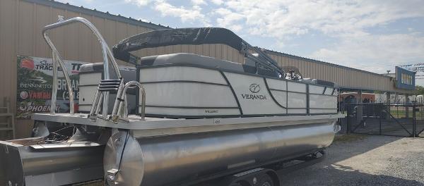 2021 Veranda boat for sale, model of the boat is VR22RC Deluxe Tri-Toon Package & Image # 7 of 34