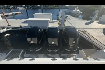 Boston Whaler 370 Outrage video