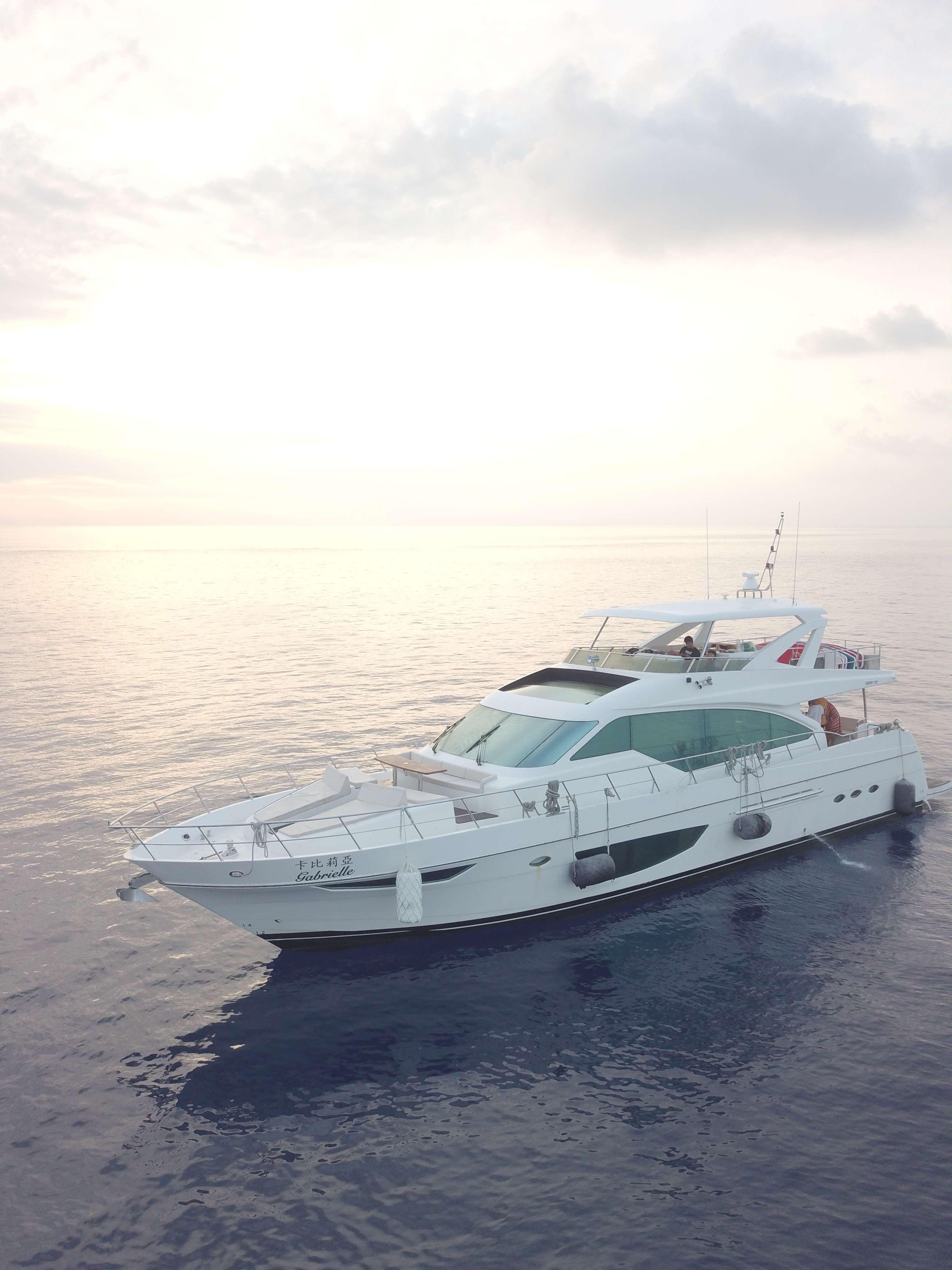 2019 Grand Harbour Ruby 72