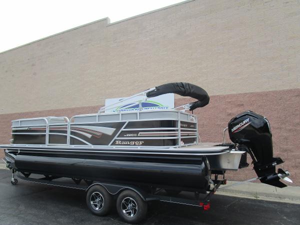 2021 Ranger Boats boat for sale, model of the boat is 220C & Image # 3 of 24