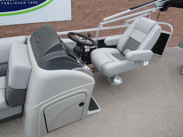 2021 Ranger Boats boat for sale, model of the boat is 220C & Image # 14 of 24