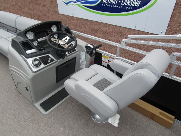 2021 Ranger Boats boat for sale, model of the boat is 220C & Image # 15 of 24