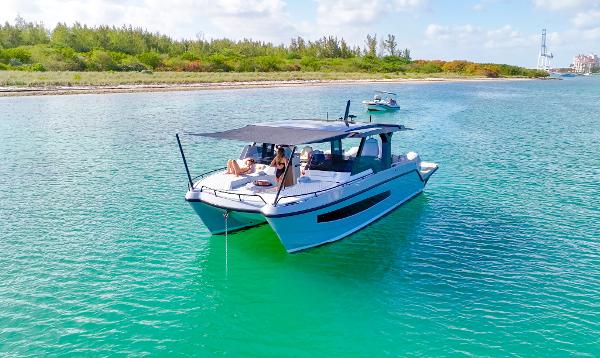 2024 Tesoro 38 Power Cat