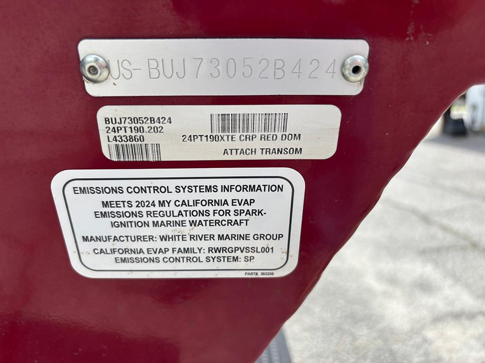2024 Tracker Pro Team 190 TX boat emissions control information plate.