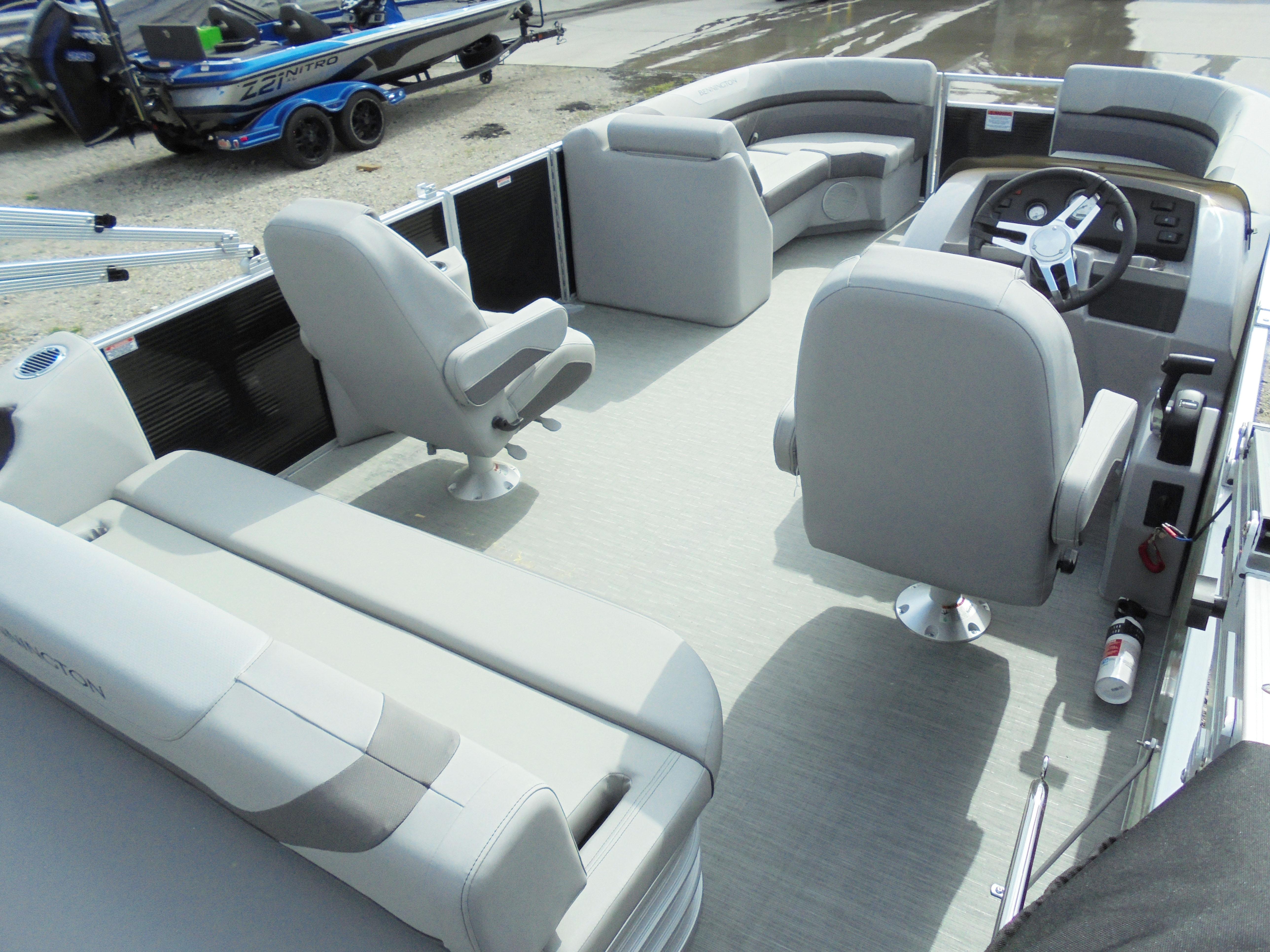 2023 Bennington 22 SXSB
