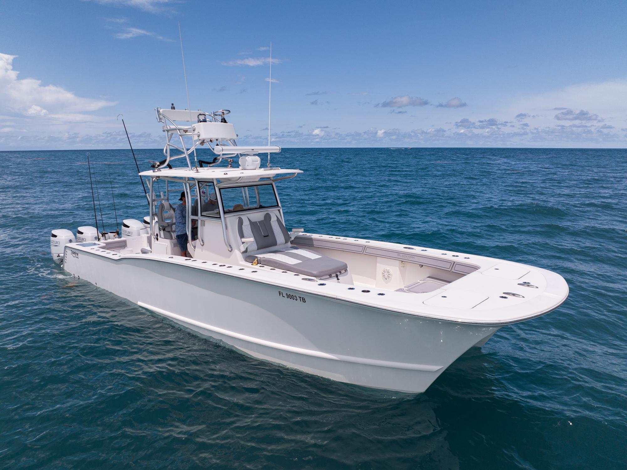 Tideline 36 - Starboard Bow Profile