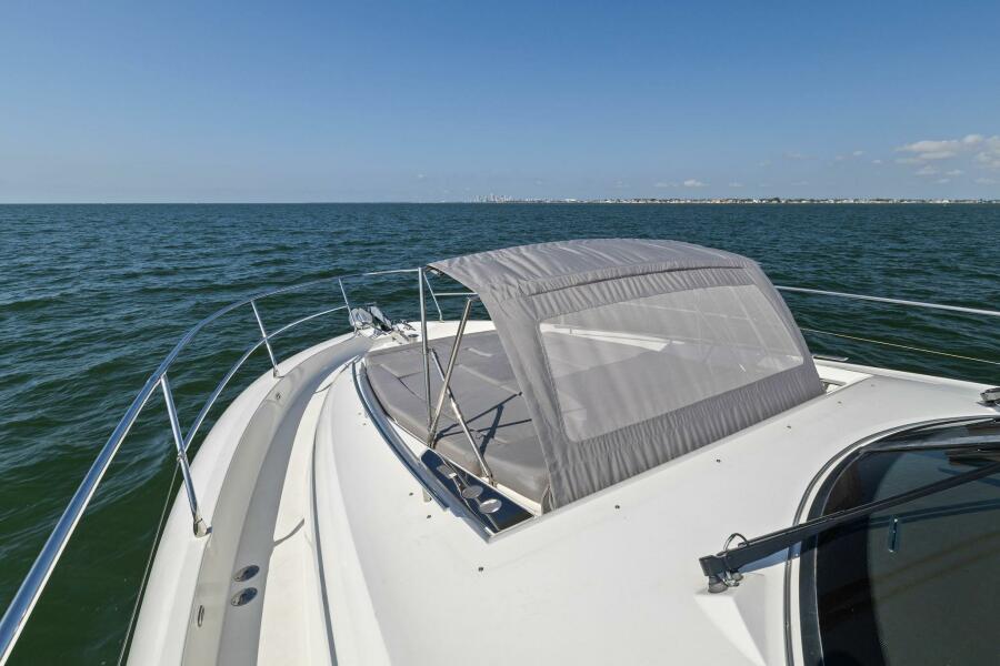 2016-prestige-550-flybridge-power-9398001-20240520071622526-1_XLARGE
