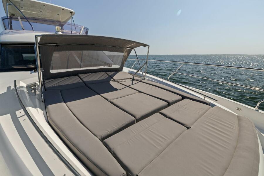 2016-prestige-550-flybridge-power-9398001-20240520071624527-1_XLARGE