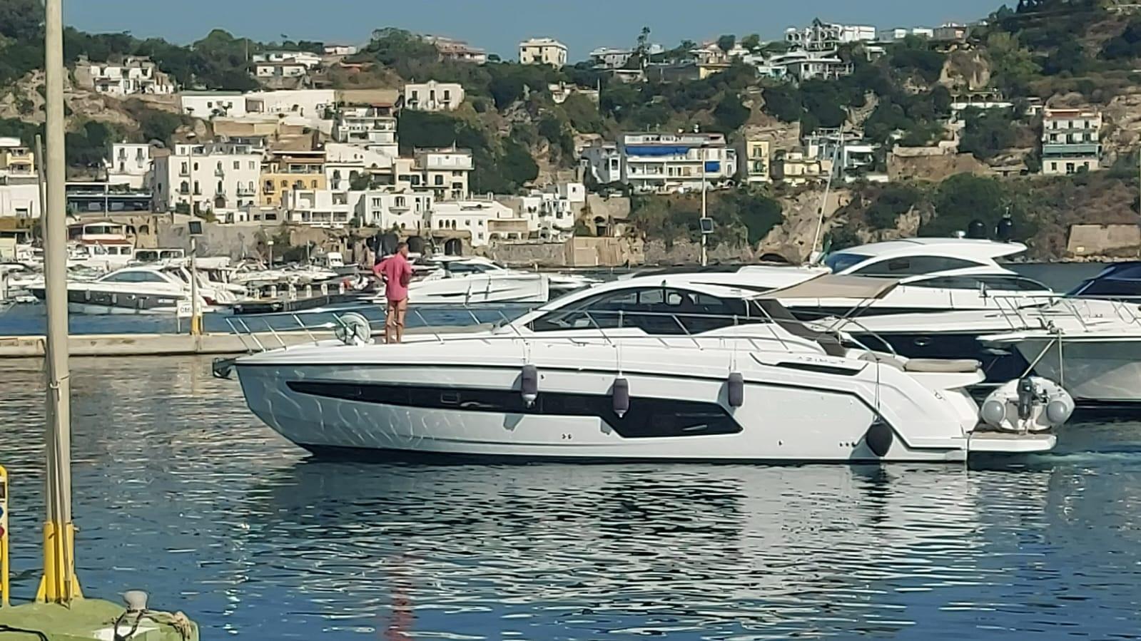 Yacht Photos Pics