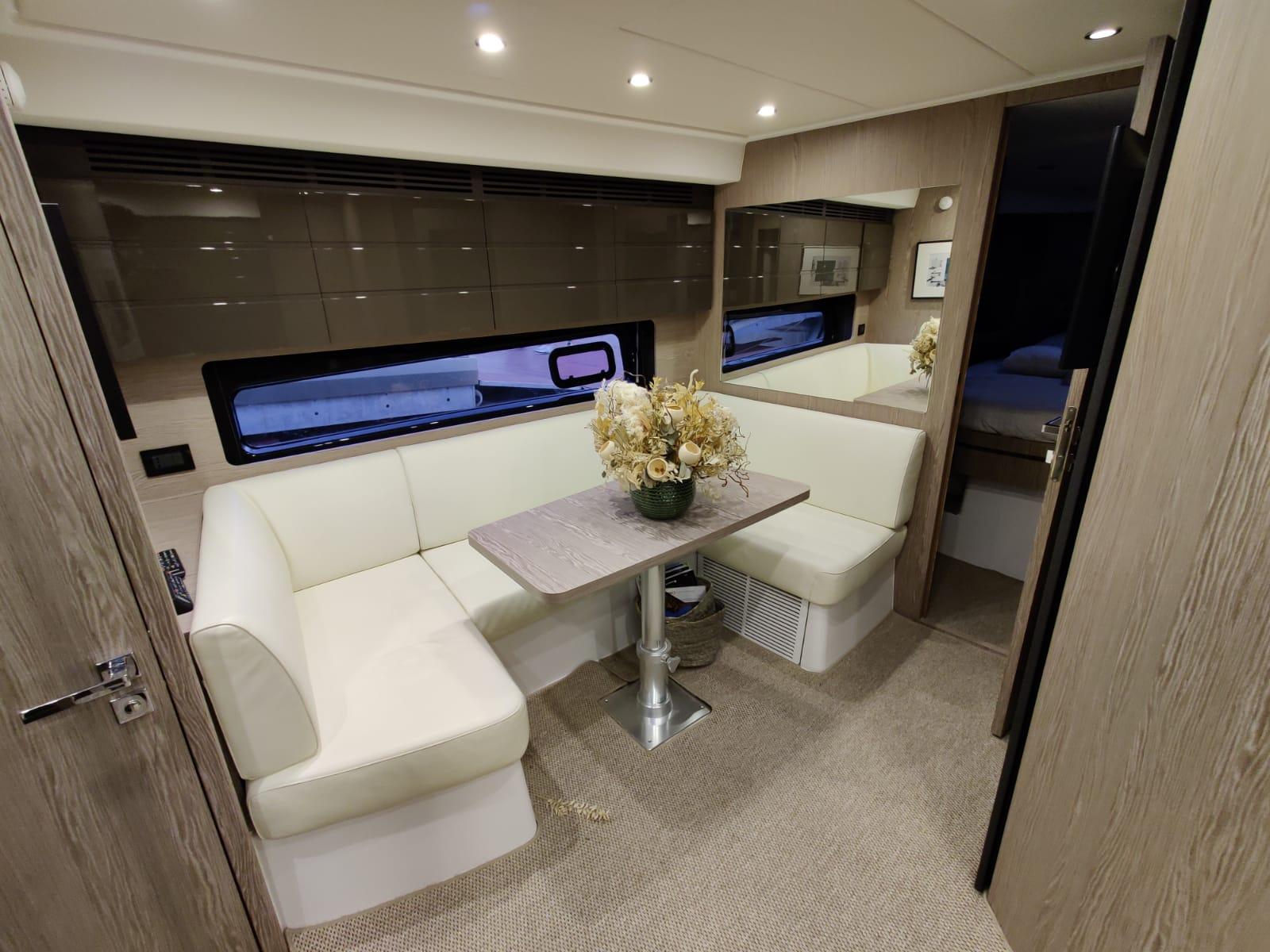 Yacht Photos Pics