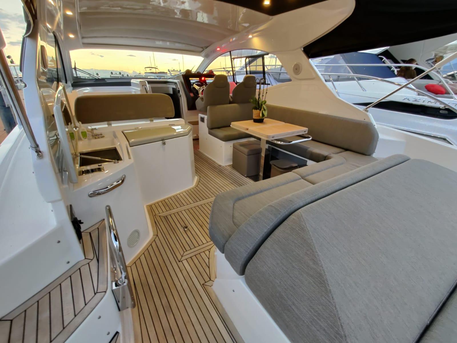 Yacht Photos Pics