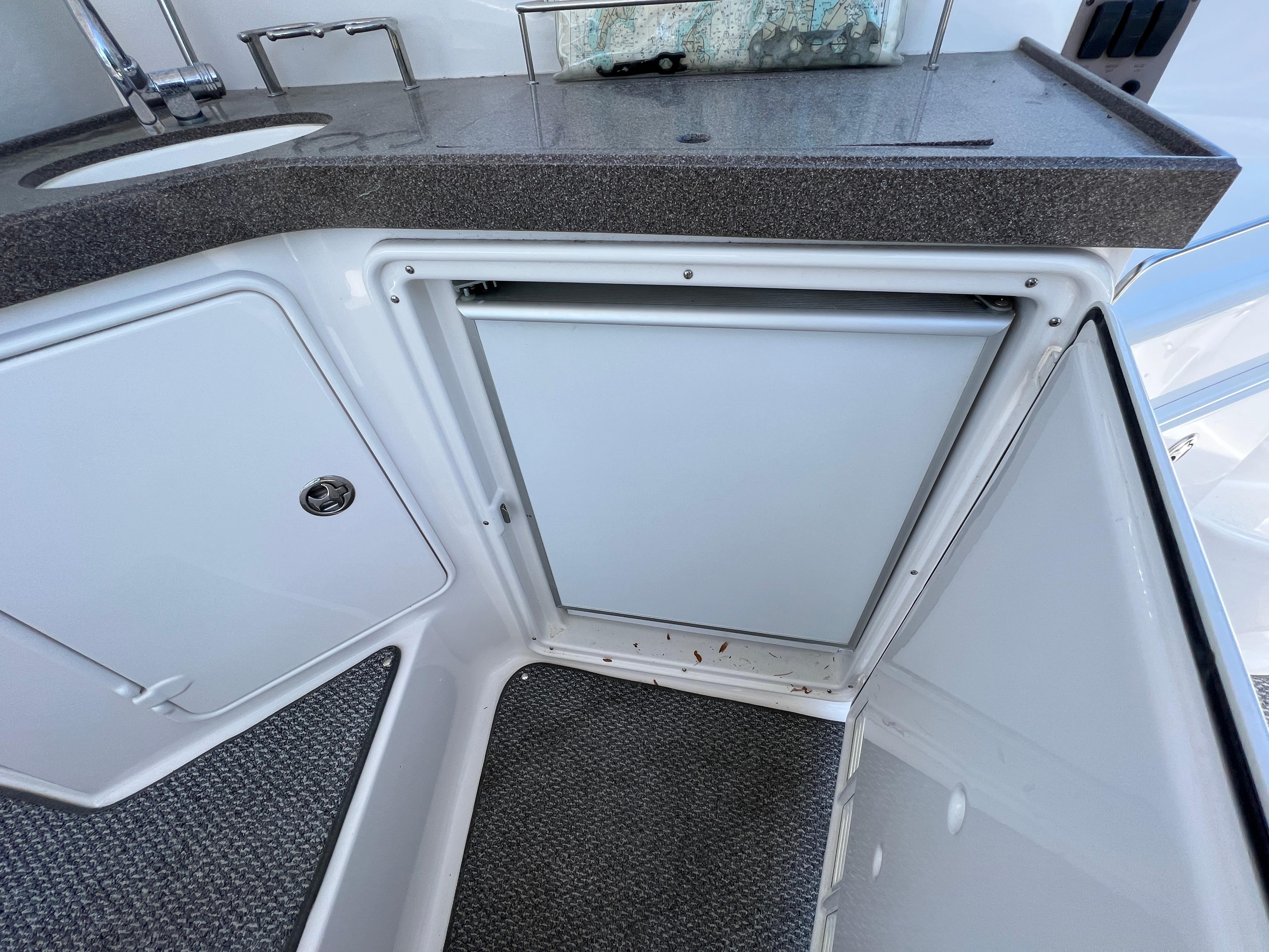 TRAVELING T Yacht Brokers Of Annapolis TRAVELING T Yacht Brokers Of Annapolis