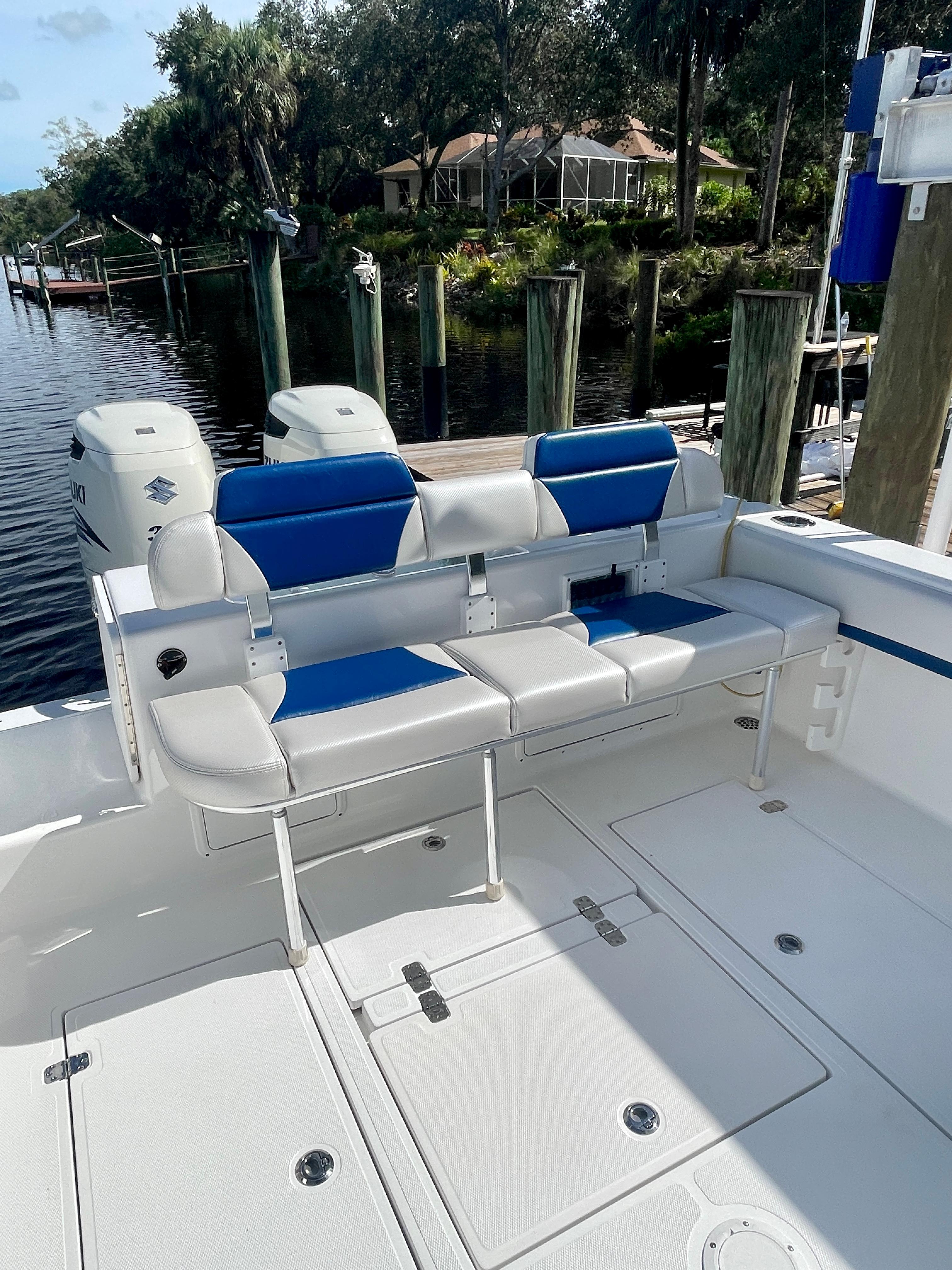 2016 Bluewater 2850 - Aft seating