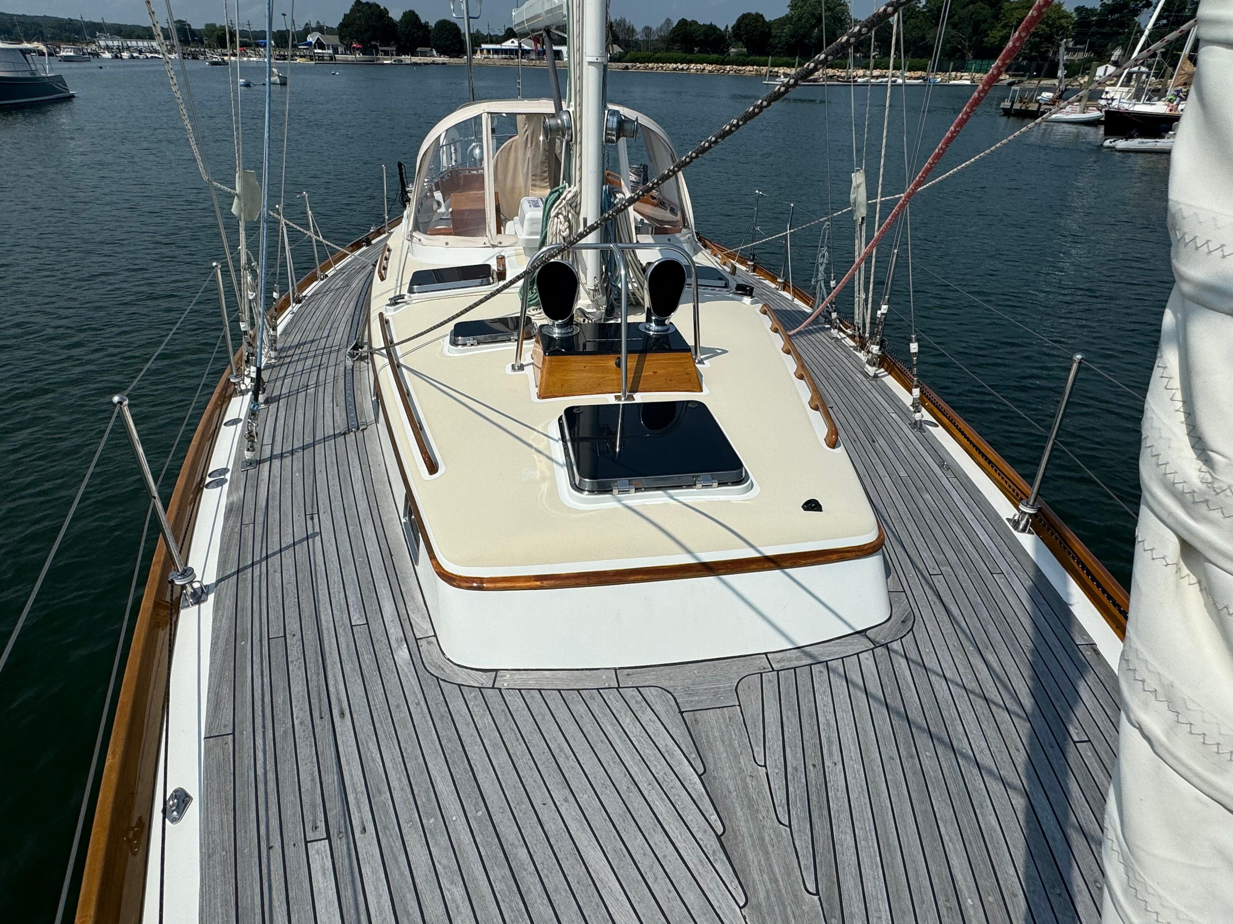 Newport RI Yacht Brokerage