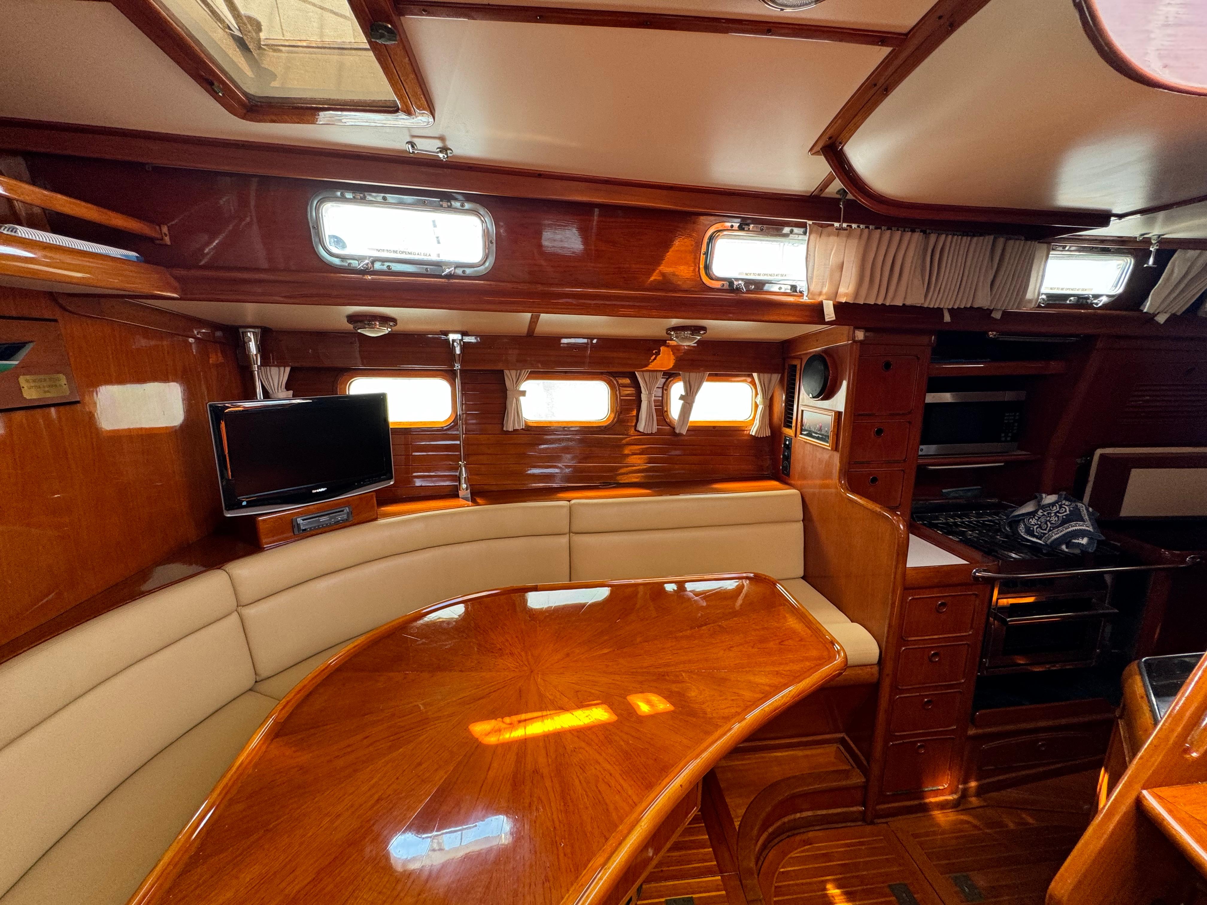 Newport RI Yacht Brokerage