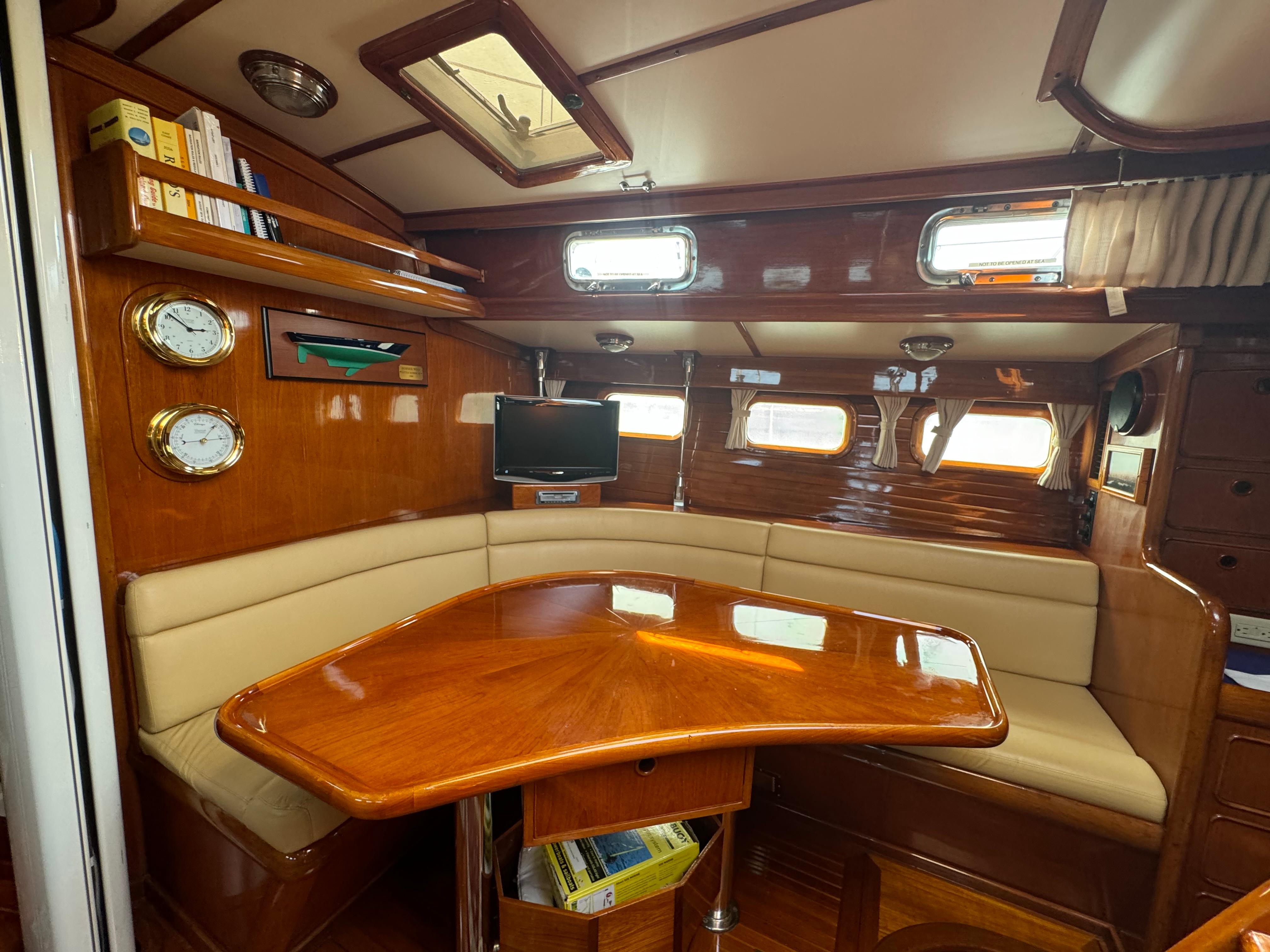 Newport RI Yacht Brokerage