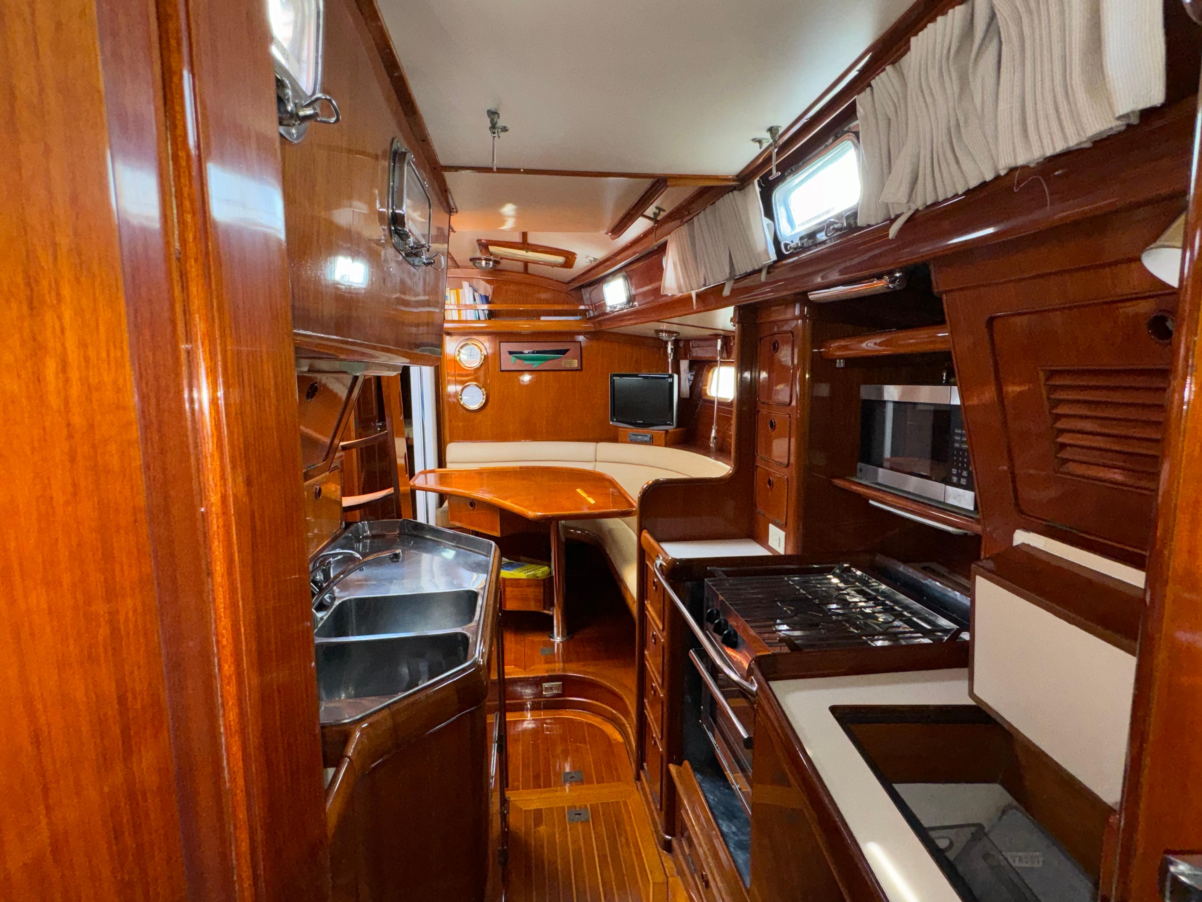 Newport RI Yacht Brokerage