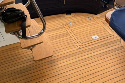 2002 Holland MOTOR YACHT #TBBH65001LLC inventory image at Sun Country Yachts, South Lake Union (Seattle) 2002 Holland MOTOR YACHT #TBBH65001LLC inventory image at Sun Country Yachts, South Lake Union (Seattle)