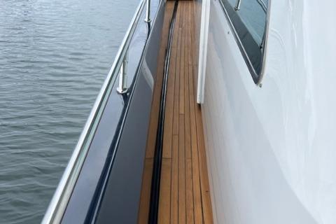 2002 Holland MOTOR YACHT #TBBH65001LLC inventory image at Sun Country Yachts, South Lake Union (Seattle) 2002 Holland MOTOR YACHT #TBBH65001LLC inventory image at Sun Country Yachts, South Lake Union (Seattle)