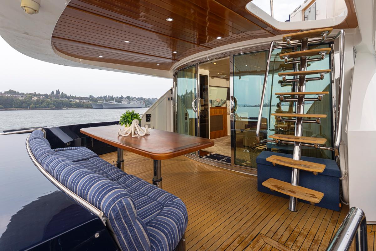 2002 Holland MOTOR YACHT #TBBH65001LLC inventory image at Sun Country Yachts, South Lake Union (Seattle) 2002 Holland MOTOR YACHT #TBBH65001LLC inventory image at Sun Country Yachts, South Lake Union (Seattle)