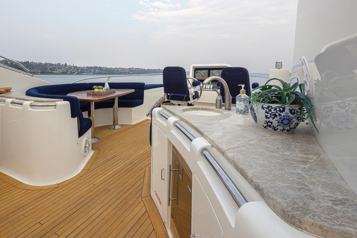 2002 Holland MOTOR YACHT #TBBH65001LLC inventory image at Sun Country Yachts, South Lake Union (Seattle) 2002 Holland MOTOR YACHT #TBBH65001LLC inventory image at Sun Country Yachts, South Lake Union (Seattle)