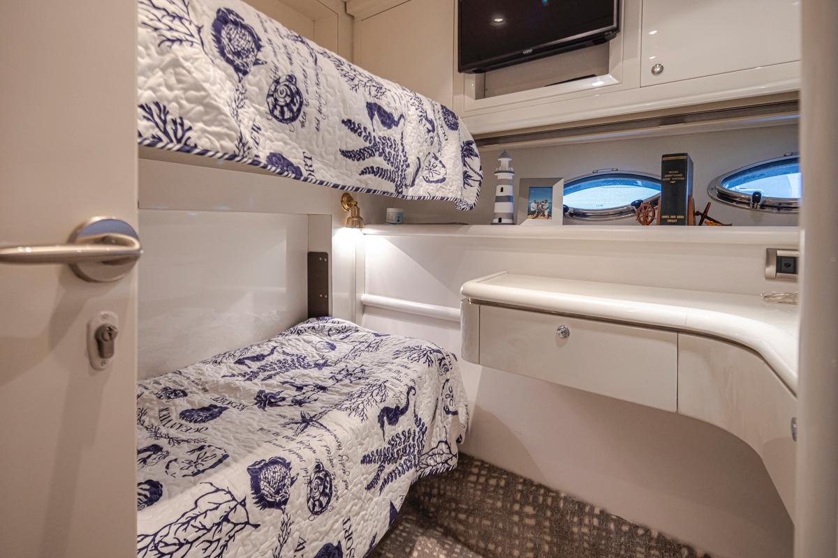 2002 Holland MOTOR YACHT #TBBH65001LLC inventory image at Sun Country Yachts, South Lake Union (Seattle) 2002 Holland MOTOR YACHT #TBBH65001LLC inventory image at Sun Country Yachts, South Lake Union (Seattle)