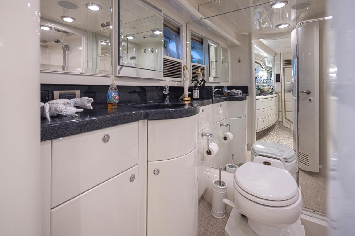 2002 Holland MOTOR YACHT #TBBH65001LLC inventory image at Sun Country Yachts, South Lake Union (Seattle) 2002 Holland MOTOR YACHT #TBBH65001LLC inventory image at Sun Country Yachts, South Lake Union (Seattle)