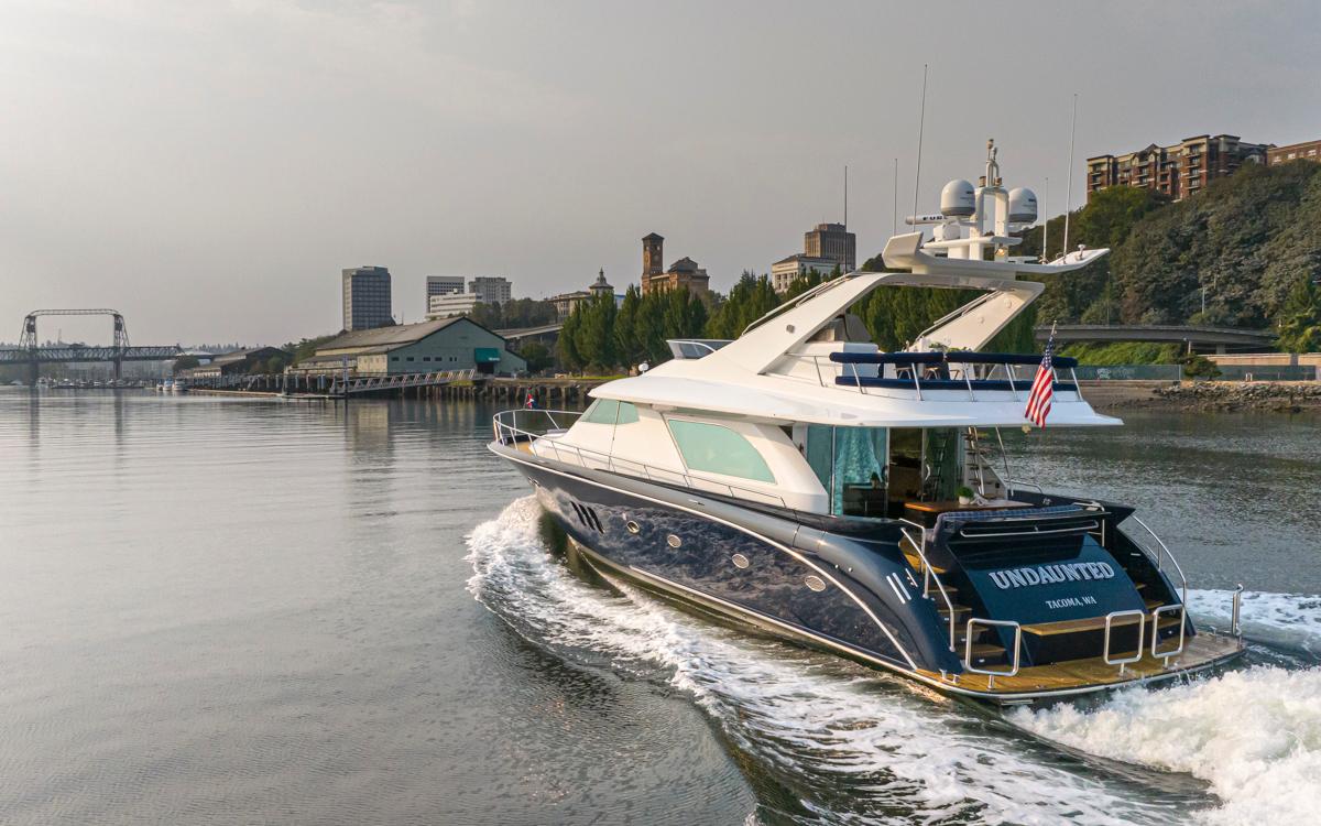 2002 Holland MOTOR YACHT #TBBH65001LLC inventory image at Sun Country Yachts, South Lake Union (Seattle) 2002 Holland MOTOR YACHT #TBBH65001LLC inventory image at Sun Country Yachts, South Lake Union (Seattle)