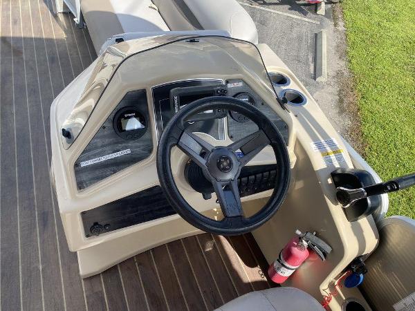 2018 Sweetwater boat for sale, model of the boat is SW 2286 C & Image # 7 of 9