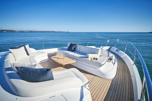 Princess Motor Yacht Sales - Used Princess Y72 - 1 Eighth Share