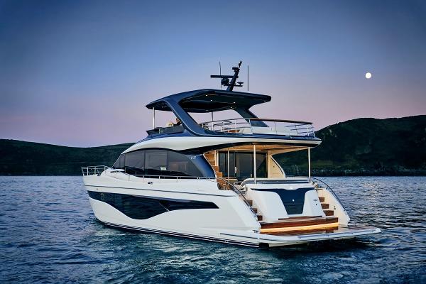 Princess Motor Yacht Sales - Used Princess Y72 - 1 Eighth Share