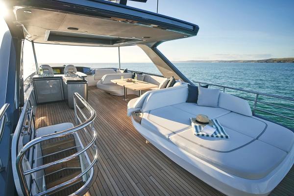 Princess Motor Yacht Sales - Used Princess Y72 - 1 Eighth Share