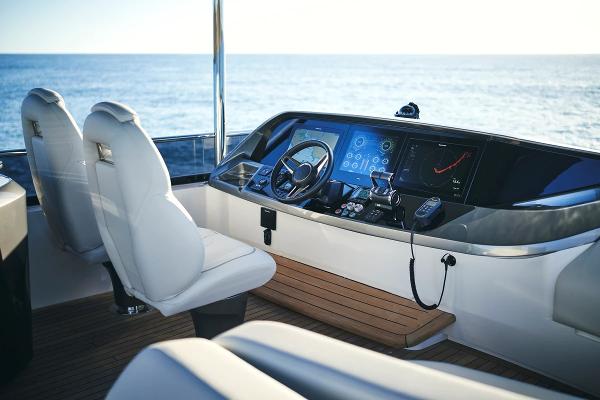 Princess Motor Yacht Sales - Used Princess Y72 - 1 Eighth Share