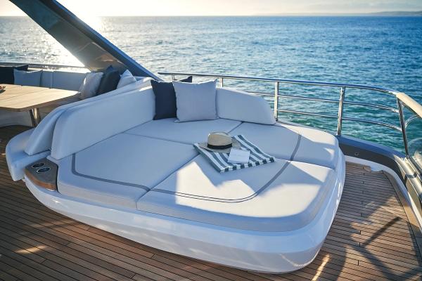 Princess Motor Yacht Sales - Used Princess Y72 - 1 Eighth Share