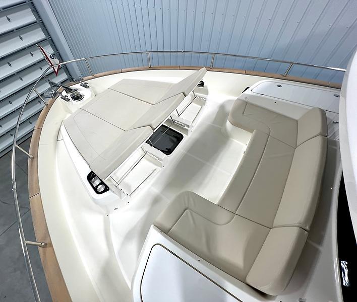 Jbys Trade Yacht Photos Pics Bow Seating & Sun Pad