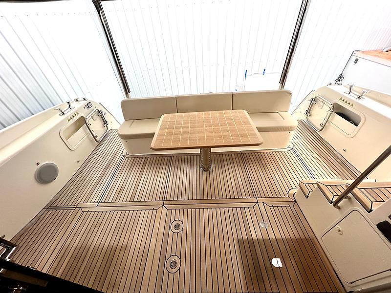 Jbys Trade Yacht Photos Pics Cockpit w/ Teak Decking